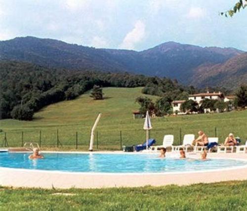 Hotel Colomber Gardone Riviera Exterior foto