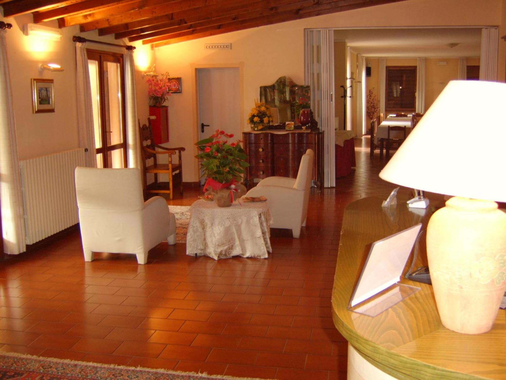 Hotel Colomber Gardone Riviera Exterior foto