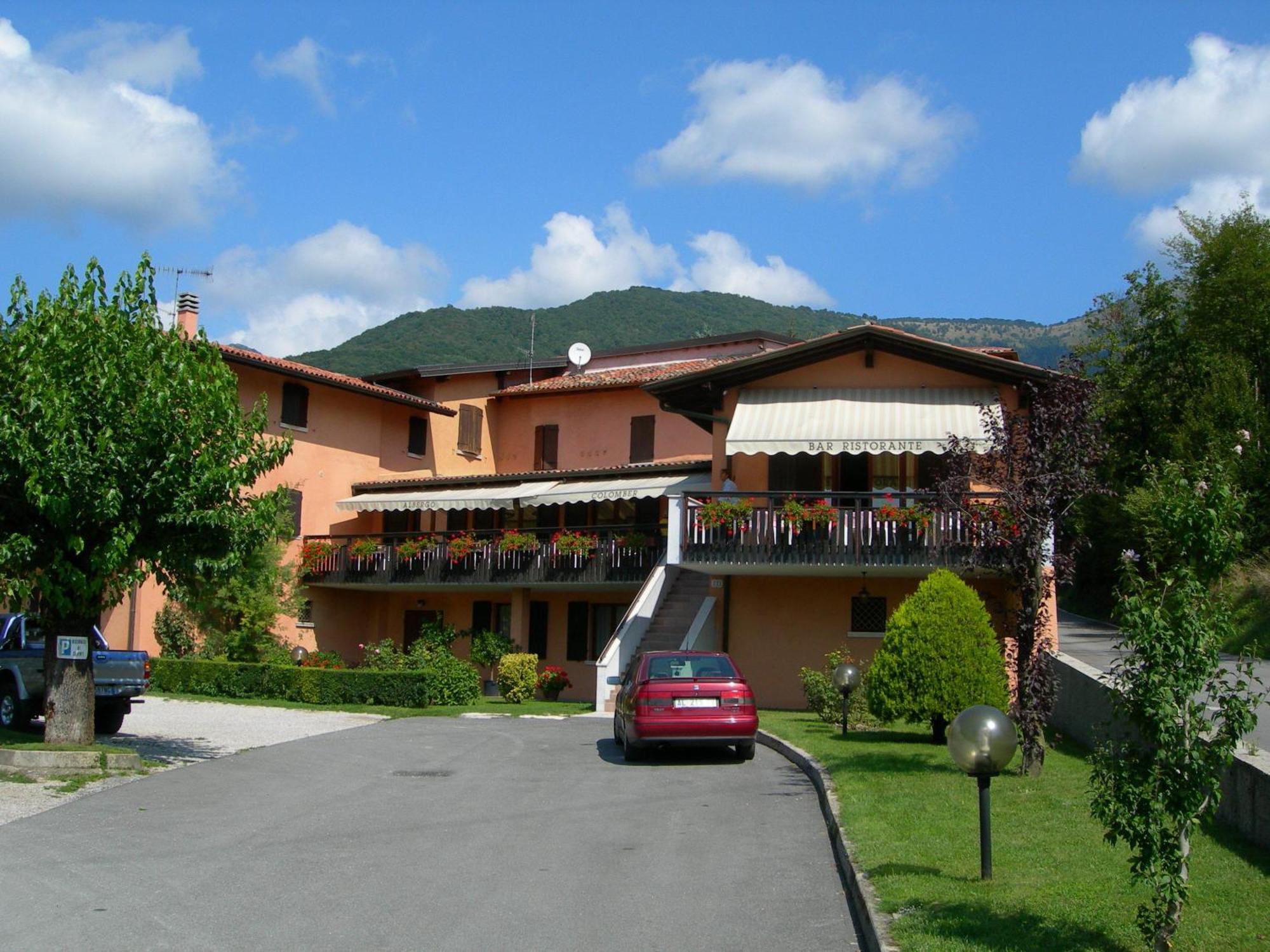 Hotel Colomber Gardone Riviera Exterior foto